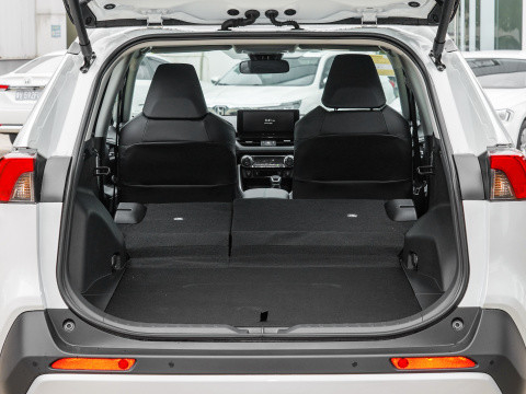 4600x1855x1685 トヨタRav4 2023 オート 双エンジン E 左方向 SUV 車 電動車