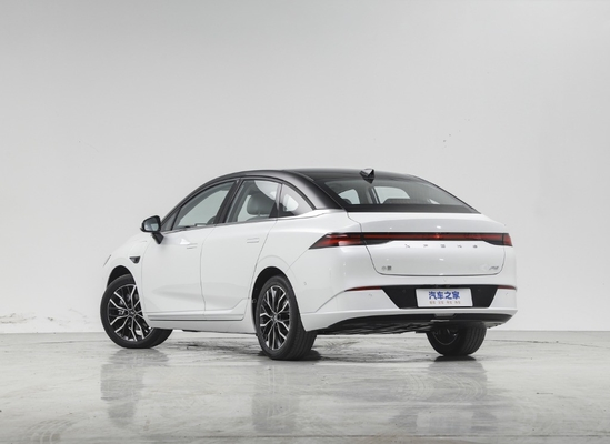 自動車XPENG P5 2021 460g 高速と純粋な電気技術を持つエネルギー車両