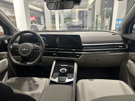 2022年 キア ライオン プラチナ エンドゥアランス 210 ハイブリッド SUV 低燃費とLED昼光
