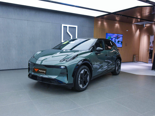 ジーリーゼークXSUV 2023 560kmの走行距離と5ドアボディの最新の中国エネルギー車両