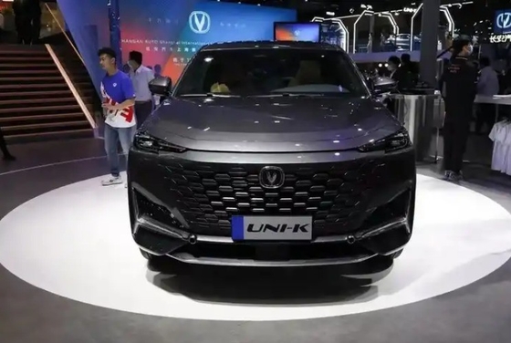 2023 チャンガンユニ-K 5 ドア 5 シート SUV 2.0T 233馬力 手動コピロットの座席調整