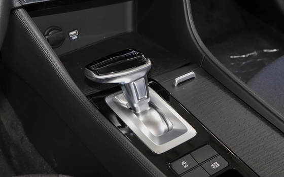 ハインダイ ミント 2021 セダン 1.5L/1.8L FWD 普通の方向盤 中型の中古車
