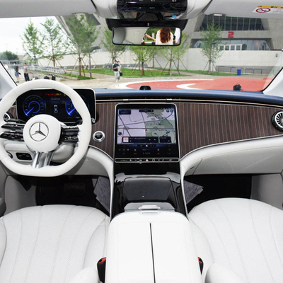 5人座電動車 2022 メルセデス・ベンツ EQA 260 高速とスマート技術
