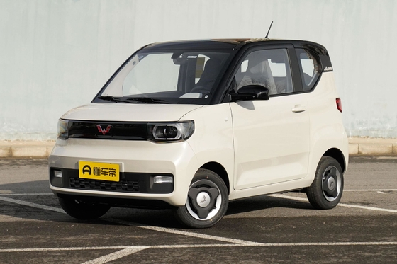 ワリング・ホングアング ミニエブ マカロネ付き 広い車内