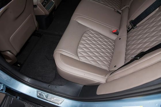 s 2023 高速電気SUV 4ドアボディ構造と最大出力 228-517