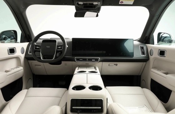 リONE L9 電動SUV 三重リチウム電池と左手方向車