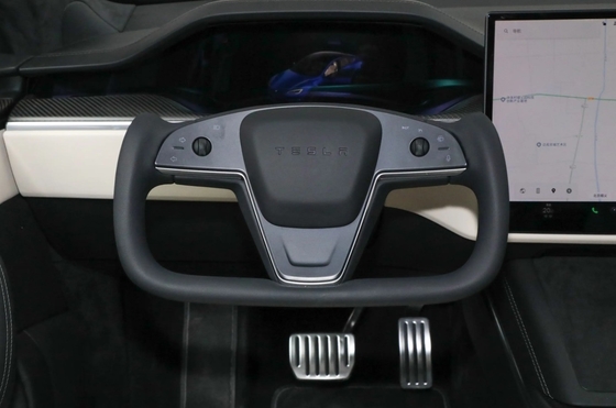 テスラ モデル Y 電動車 4964*1850*1443mm 長さ 幅 高さ 中国市場向け