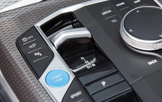 電気自動車 BMW i3 E-Drive 35L 長さ 幅 高さ 4872*1846*1481 mm