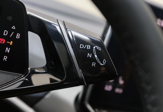2024 VW ID4 クロッズ 電動車で 卓越した快適性と性能を体験