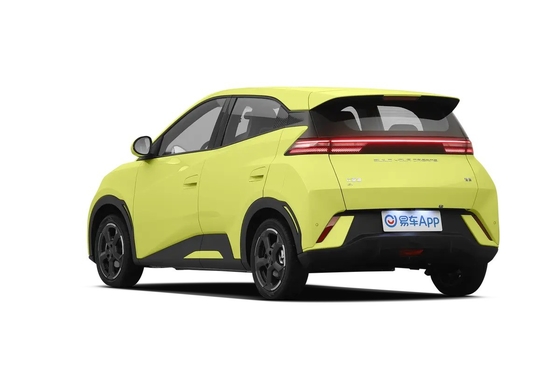 BYD E2 電動車 左方向 405km 走行距離 0.5 時間 急速充電時間