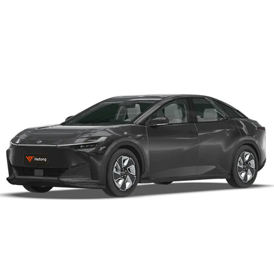 TOYOTA BZ3 616km 純電気自動車 517-616km 範囲と 4725*1835*1480mm サイズ