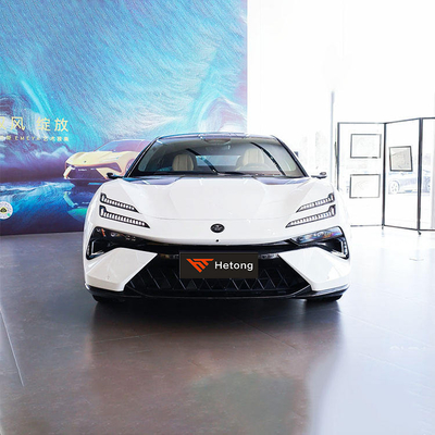 ロータス エレトレ R S 2024 純粋な電気電力で贅沢とパフォーマンスを体験する