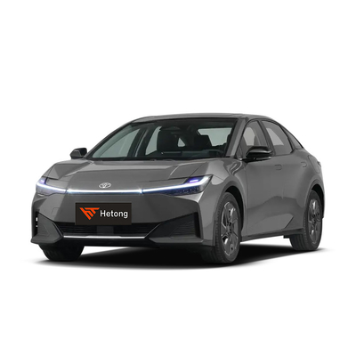 トヨタbZ3 2023 純電動クルージング走行距離95kmと5席の中国製電動車