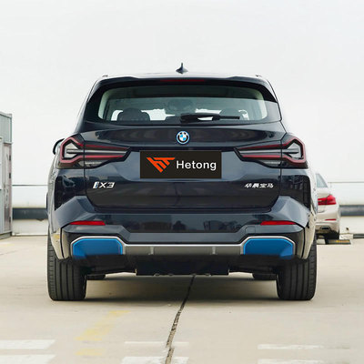 2022年 BMWS Ix3 SUV 最大発電量210kWの電気自動車と赤/青のカラーオプション